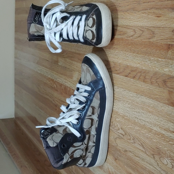 Coach Ellis Signature High Top Sneakers 5.5B - Picture 1 of 12